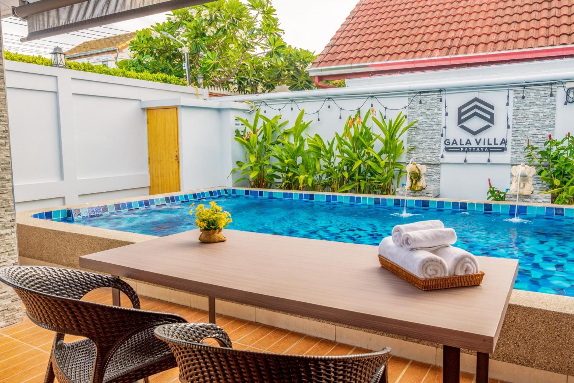Gala Holiday Villa Pattaya Exterior foto