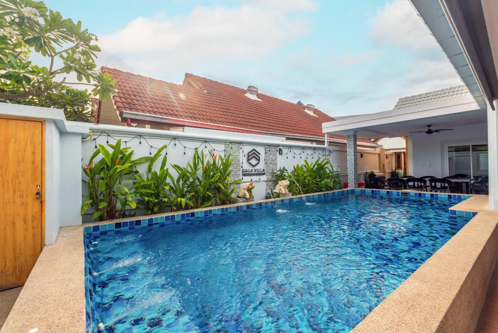 Gala Holiday Villa Pattaya Exterior foto